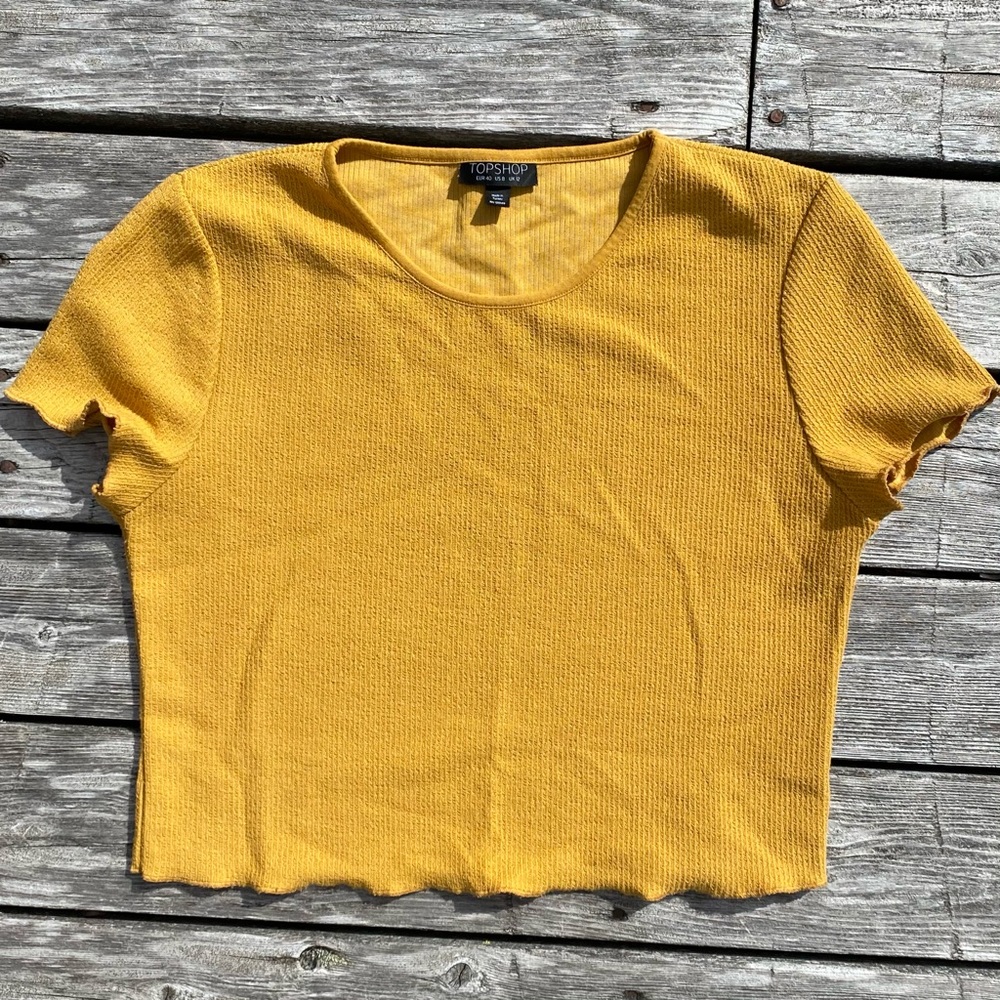 topshop | ribbed lettuce-edge crop top